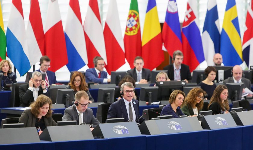 EP-098374A_Plenary_1