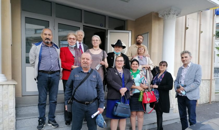 Cenaclu10mai2021