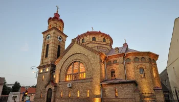 Catedrala-din-Varset.jpg