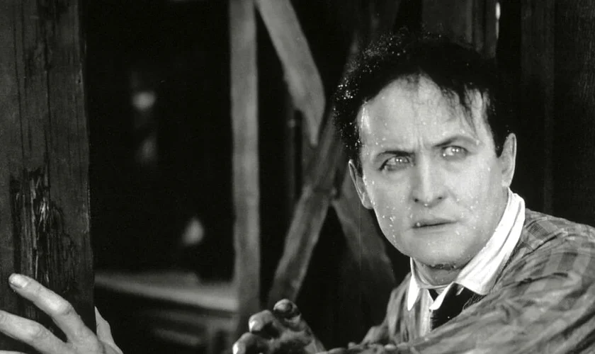 Harry-Houdini-profi_Descopera-1024×699