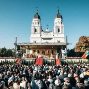 Hram-Sfanta-Parascheva-jpg