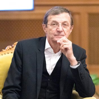 Dezbatere Sincronismul Romanesc